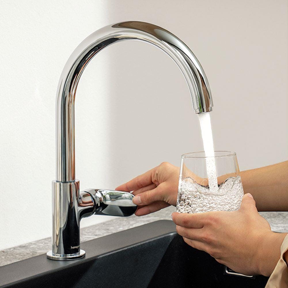 Hansgrohe Kitchen Tap Hansgrohe Vernis Blend M35 Single Lever Kitchen Mixer Tap 210 with Swivel Spout in Chrome