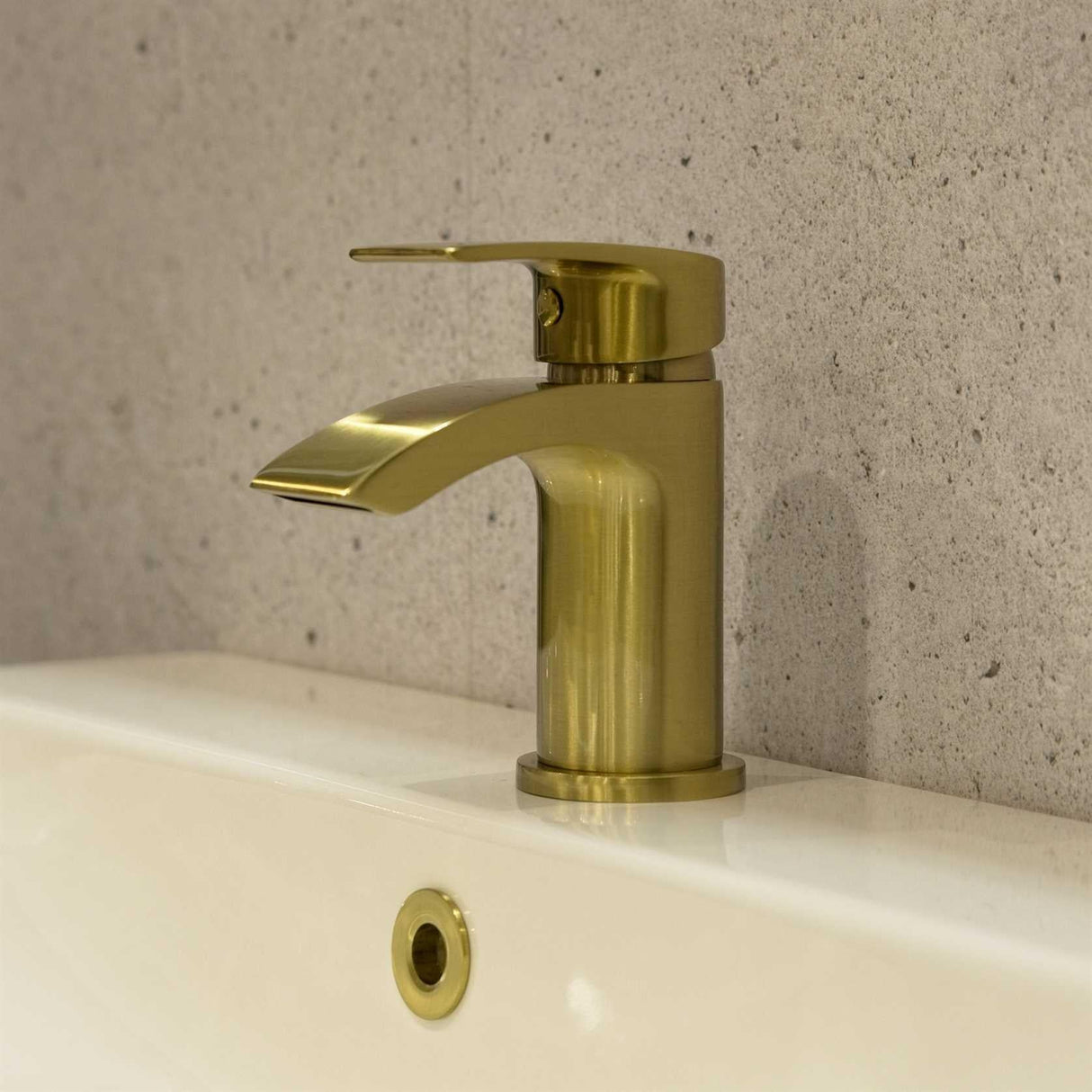 Aqaurius Mono Basin Tap Aquarius Arc Mini Mono Basin Mixer Tap with Waste