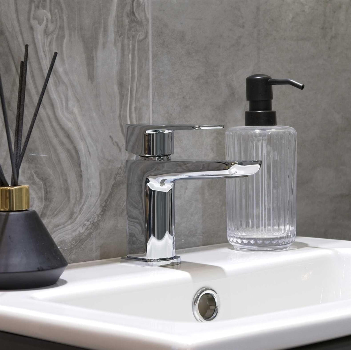 Aquarius Cloakroom Tap Aquarius Hydro Mini Mono Basin Mixer Tap with Waste