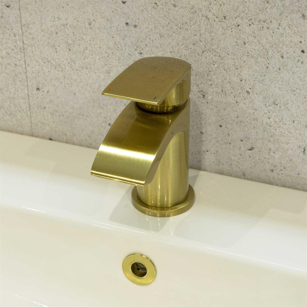 Aqaurius Mono Basin Tap Aquarius Arc Mini Mono Basin Mixer Tap with Waste