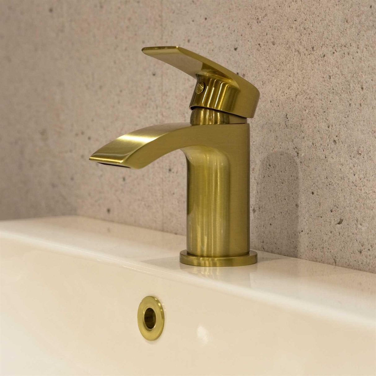 Aqaurius Mono Basin Tap Aquarius Arc Mini Mono Basin Mixer Tap with Waste