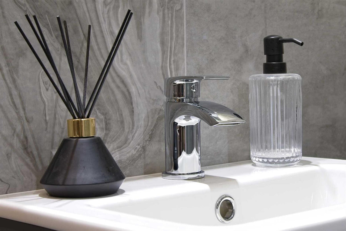 Aqaurius Mono Basin Tap Aquarius Arc Mini Mono Basin Mixer Tap with Waste