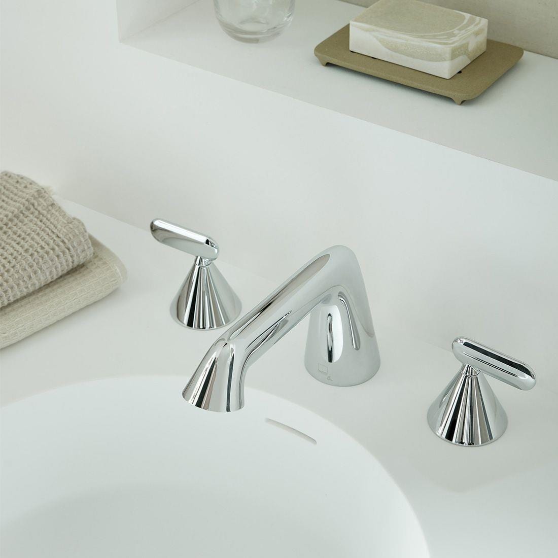 VADO 3 Tap Hole Basin Set Vado Arrondi 3 Hole Lever Handle Basin Mixer Tap in Chrome