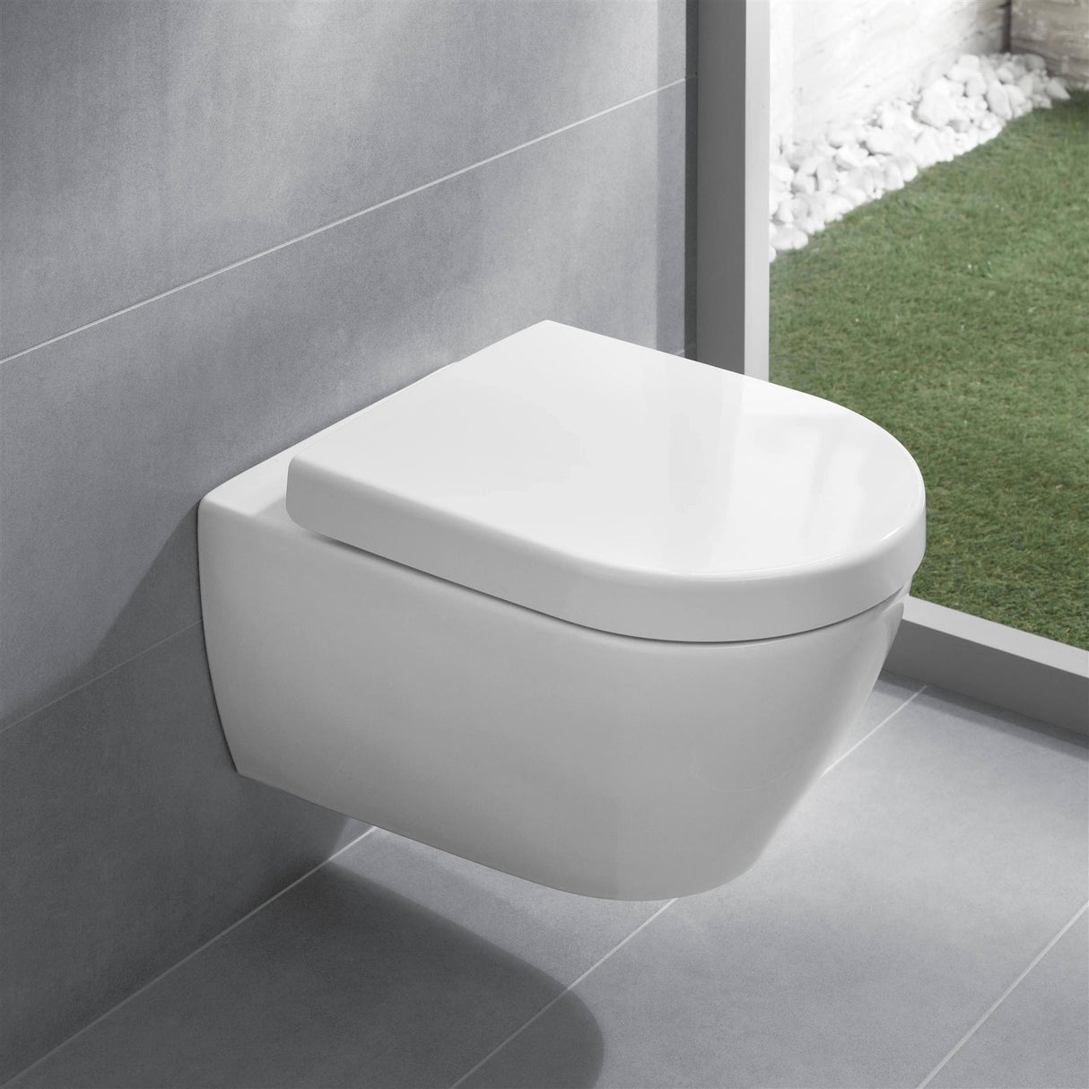 Villeroy & Boch Wall Hung Toilet Villeroy & Bock Subway 2.0 Wall Hung Toilet with Soft Close Seat in White Alpin
