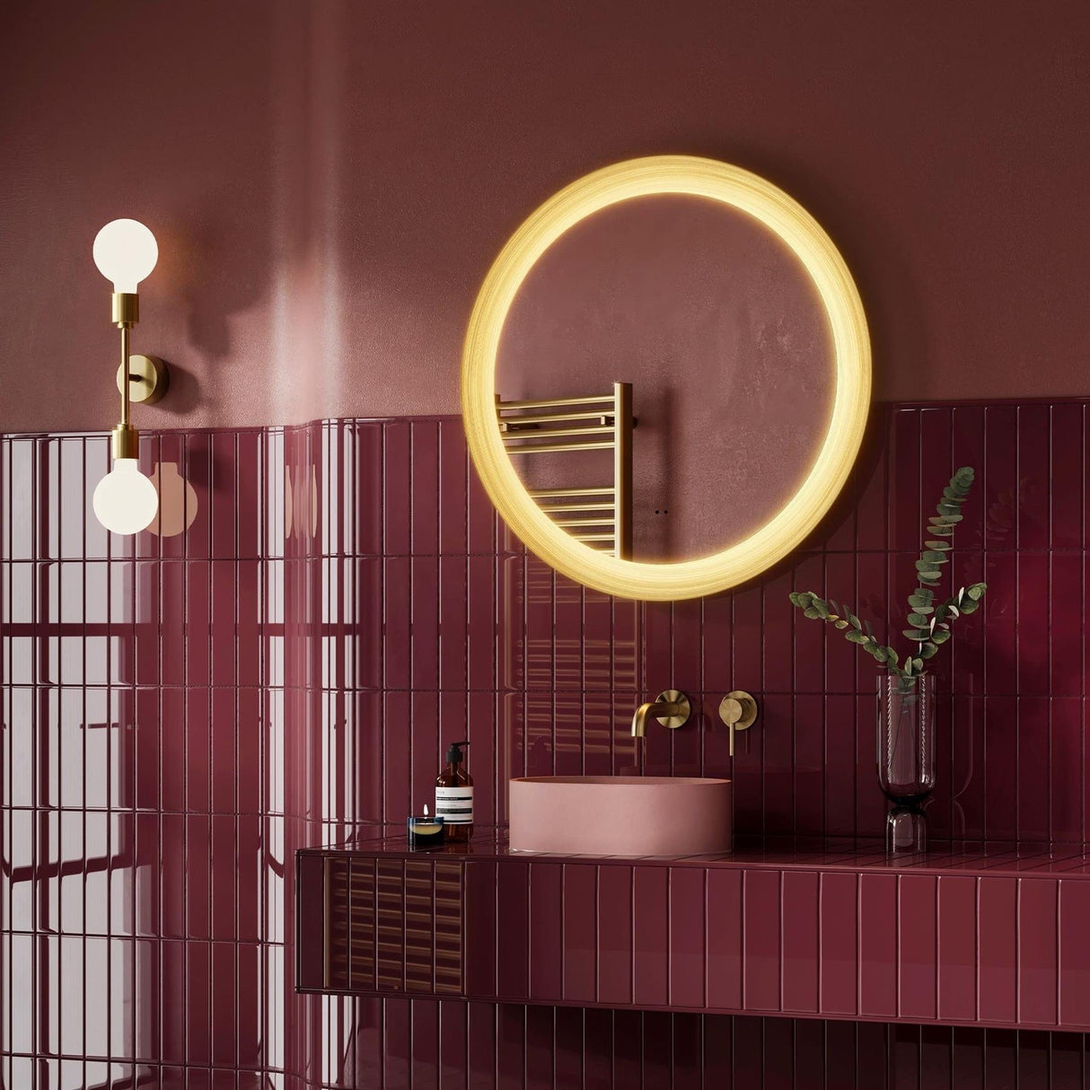 HiB Illuminated Mirror 600mm / Brushed Brass HiB Vaida Round LED Illuminated Mirror