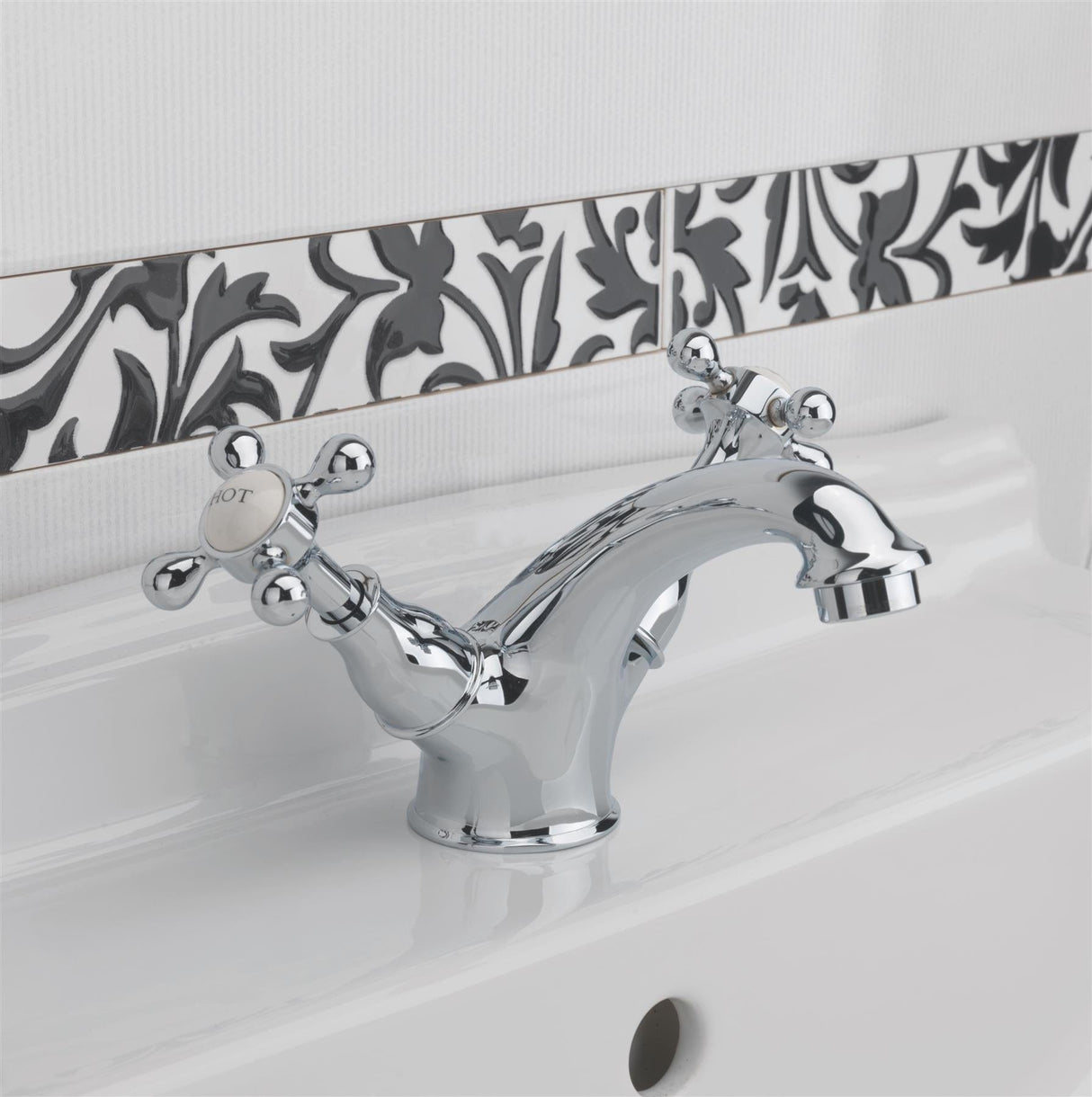 Sagittarius Mono Basin Tap Sagittarius Kensington Monobloc Basin Mixer Tap with Sprung Waste - Chrome - KE106C