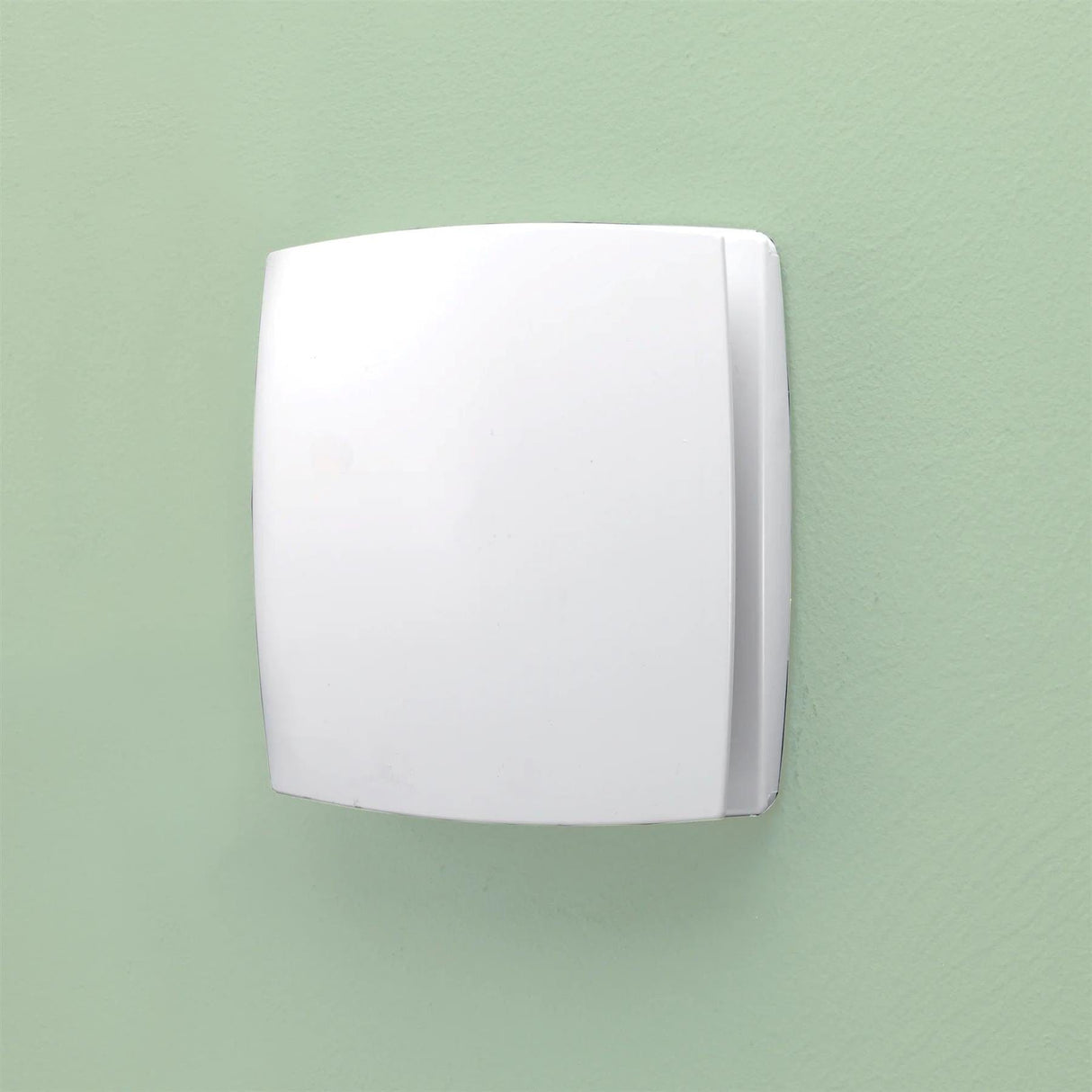 HiB Wall Mounted Fan White / Timer HiB Breeze Wall Mounted Bathroom Fan