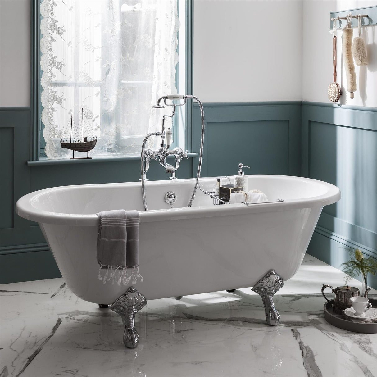 Burlington Roll Top and Slipper Freestanding Bath Burlington Windsor Double Ended Traditional Freestanding Roll Top Bath with Chrome Feet - 1500 x 750mm