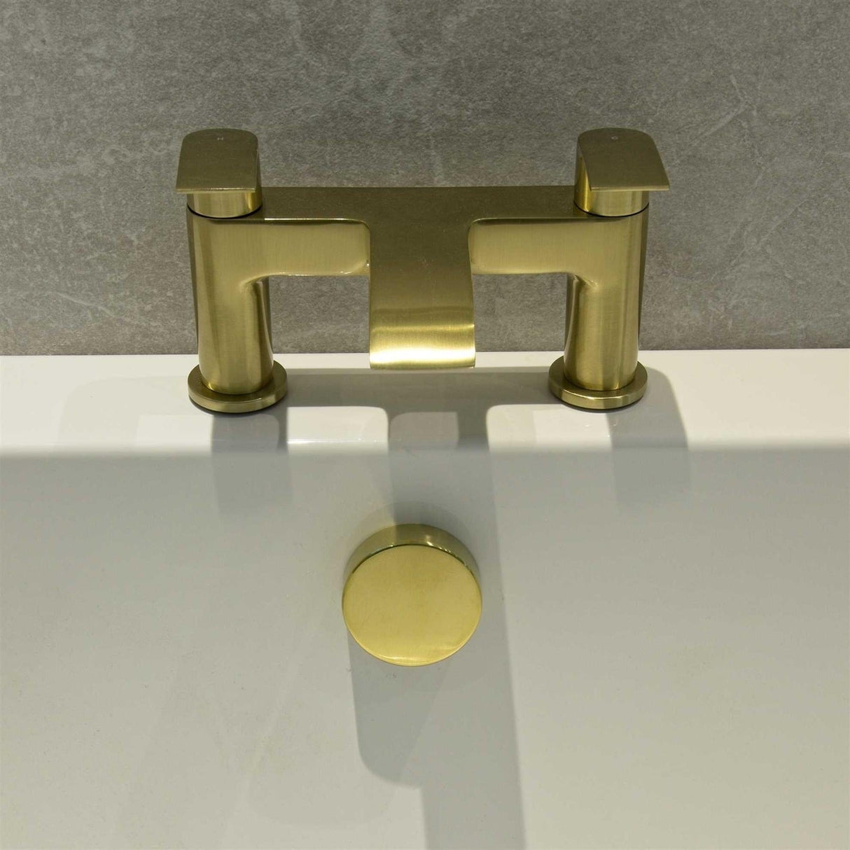 Aquarius Bath Mixer Aquarius Arc Bath Filler Mixer Tap