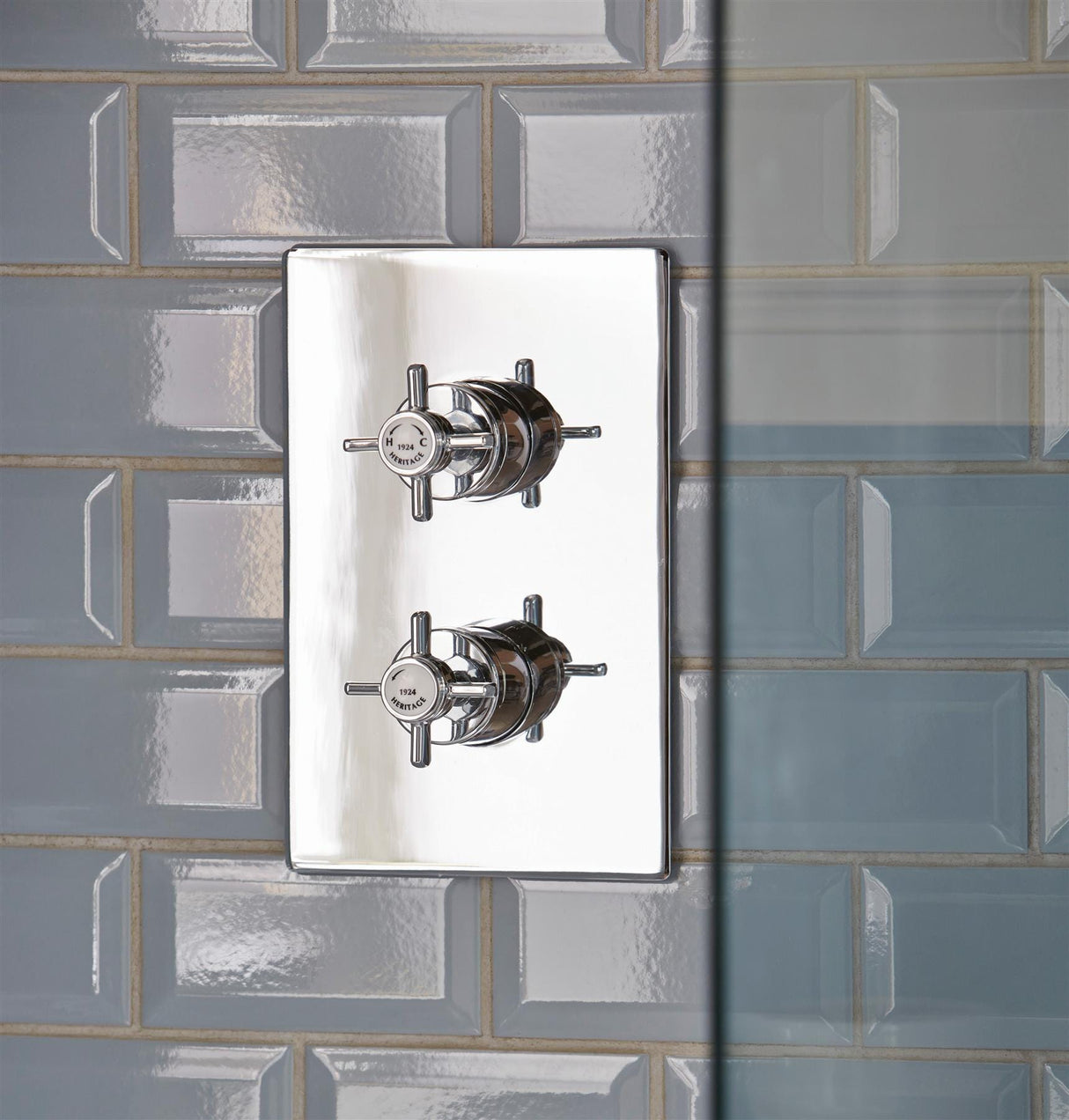 Heritage Concealed Shower Valve Heritage Dawlish Concealed Thermostatic 1 Outlet, 2 Handle Shower Valve in Chrome