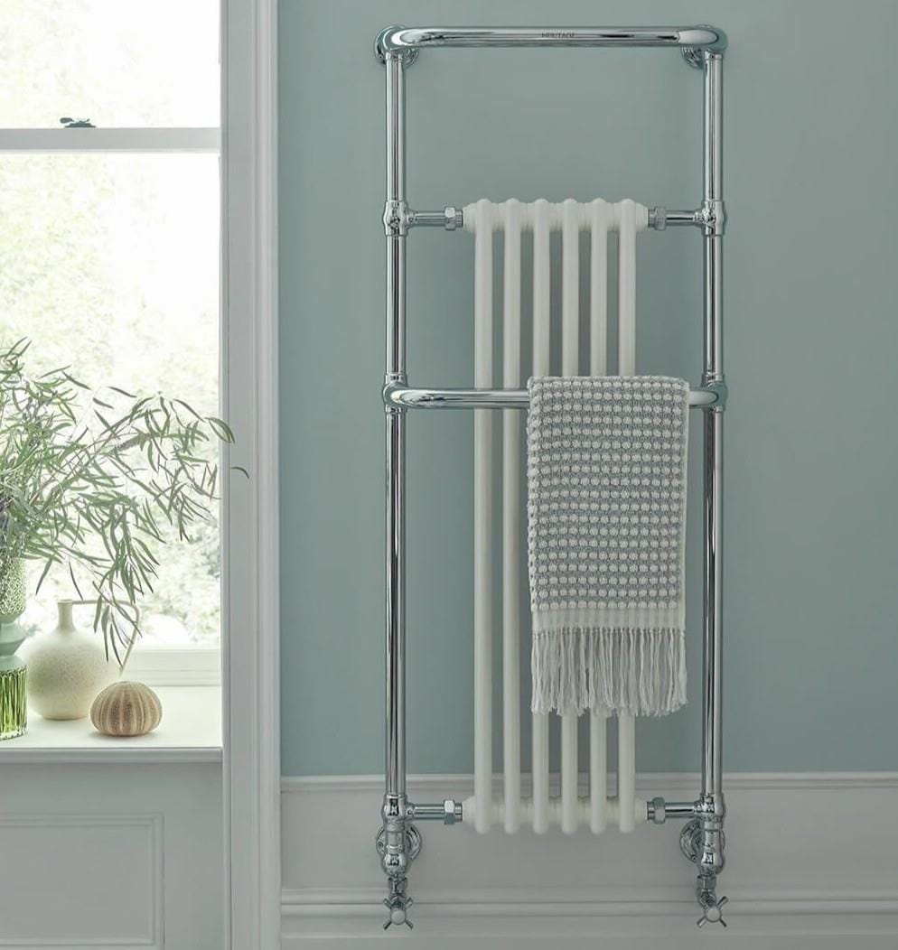Heritage Insert Radiator Heritage Cabot Wall Mounted Traditional Radiator - 1355 x 574mm - Chrome/White