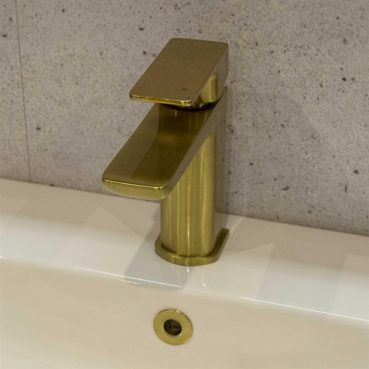 Aquarius Mono Basin Tap Aquarius Hydro Mono Basin Mixer Tap with Waste