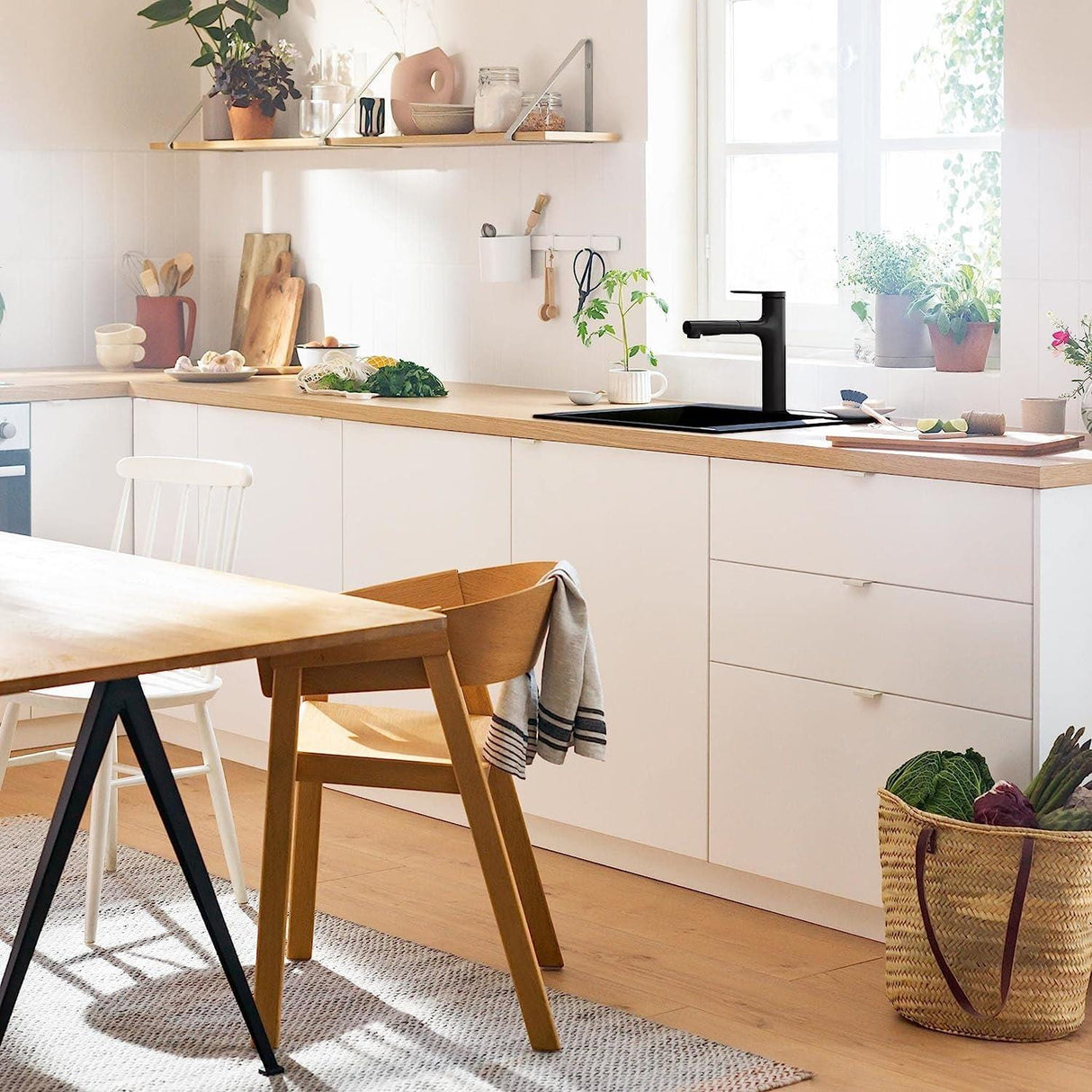 UK Bathroom Store Kitchen Tap Hansgrohe Zesis M33 Single Lever Kitchen Mixer Tap 160 with Pull-Out Spray