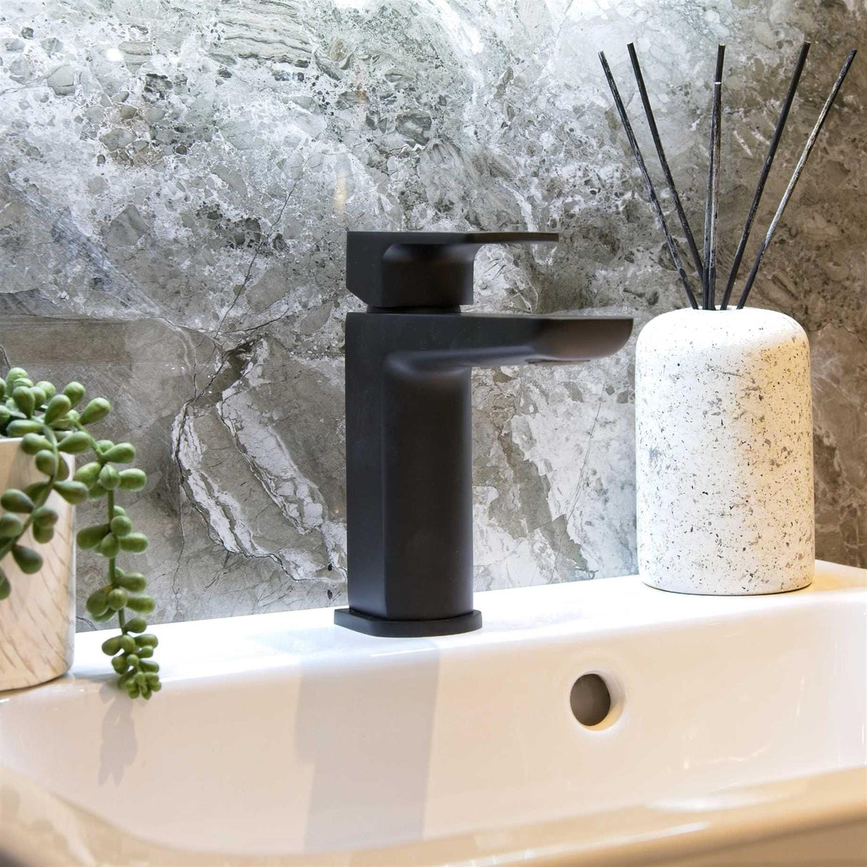 Aquarius Mono Basin Tap Matt Black Aquarius Hydro Mono Basin Mixer Tap with Waste