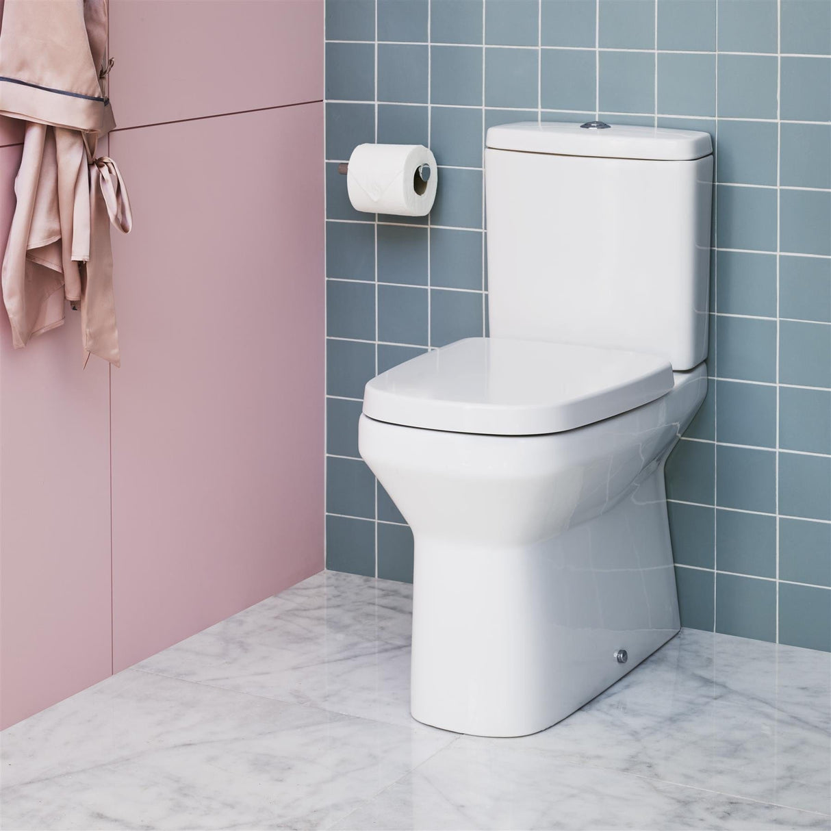 Britton Close Coupled Toilet Britton MyHome Close Coupled Toilet with Soft Close Seat