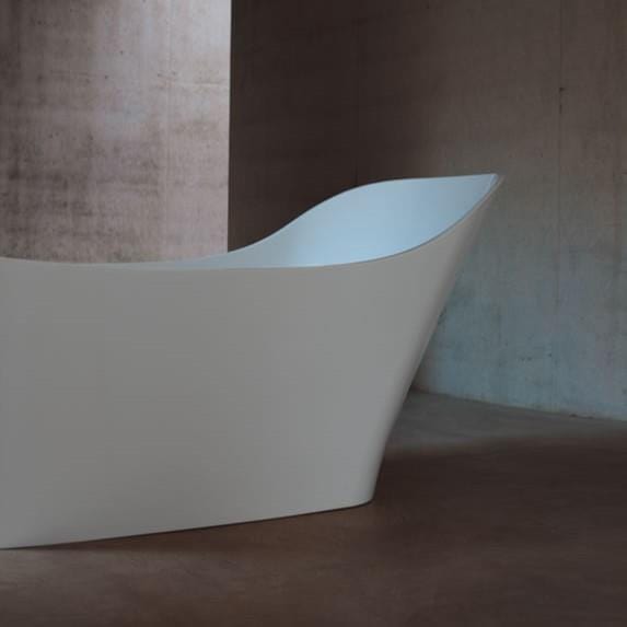 Britton Modern Freestanding Bath Britton Nebbia Natural Stone Freestanding Slipper Bath - 1600 x 800mm - in White