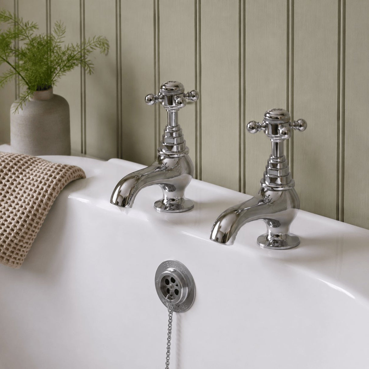 Aquarius Bathrooms Pillar Bath Tap Aquarius Clarence Traditional Pillar Bath Taps in Chrome