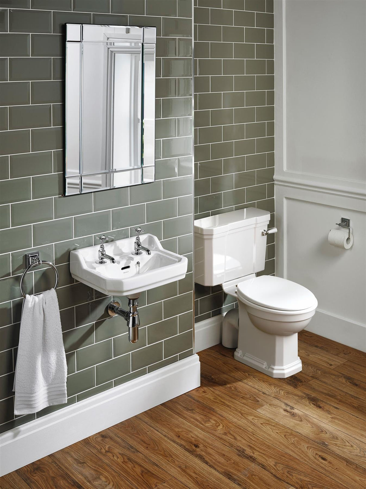 Ideal Standard Close Coupled Toilet Ideal Standard Waverley Close Coupled Traditional Toilet with Seat