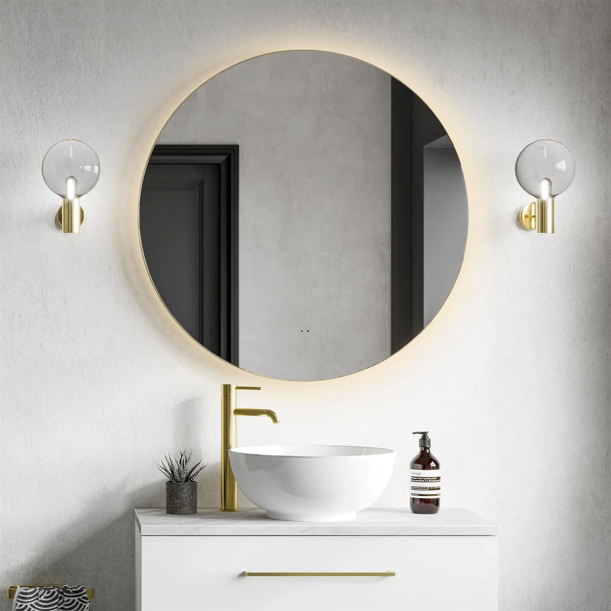 HiB Illuminated Mirror 800mm / Brushed Brass HiB Arcane Round LED Illuminated Mirror
