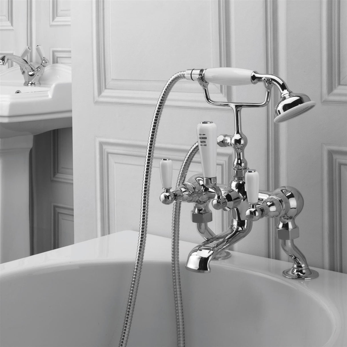 Sagittarius Bath Shower Mixer Sagittarius Kensington Lever Bath Shower Mixer Tap with Kit in Chrome