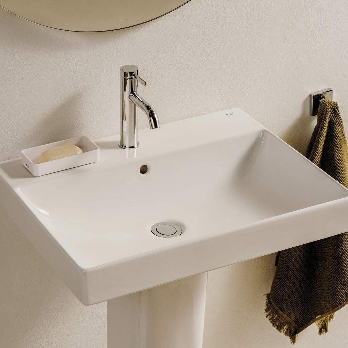 Roca Mono Basin Tap Roca Ona Basin Mixer Tap with Click Clack Waste and Cold Start