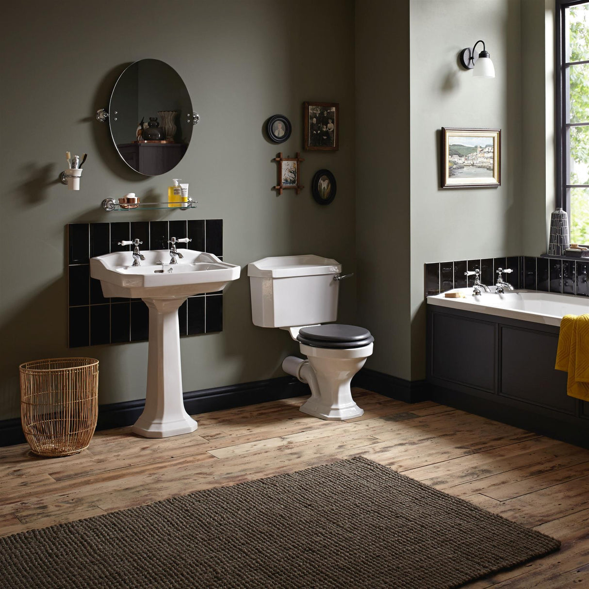 Heritage Granley Traditional Close Coupled Toilet