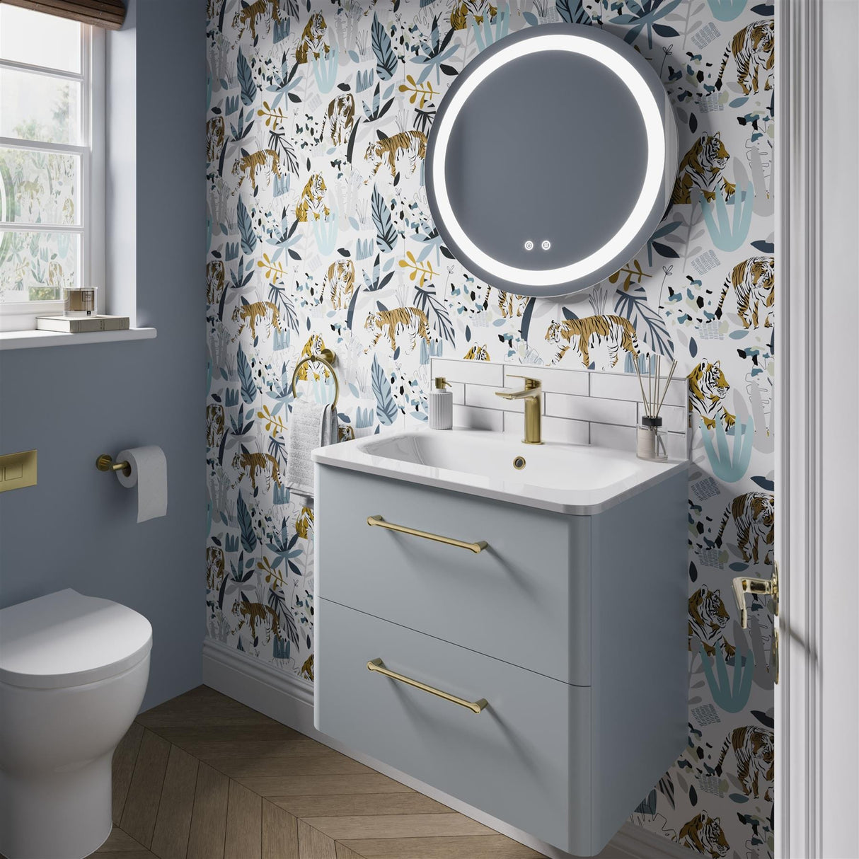 Britton Illuminated Mirror Britton Shoreditch Round LED Illuminated Mirror with Demister