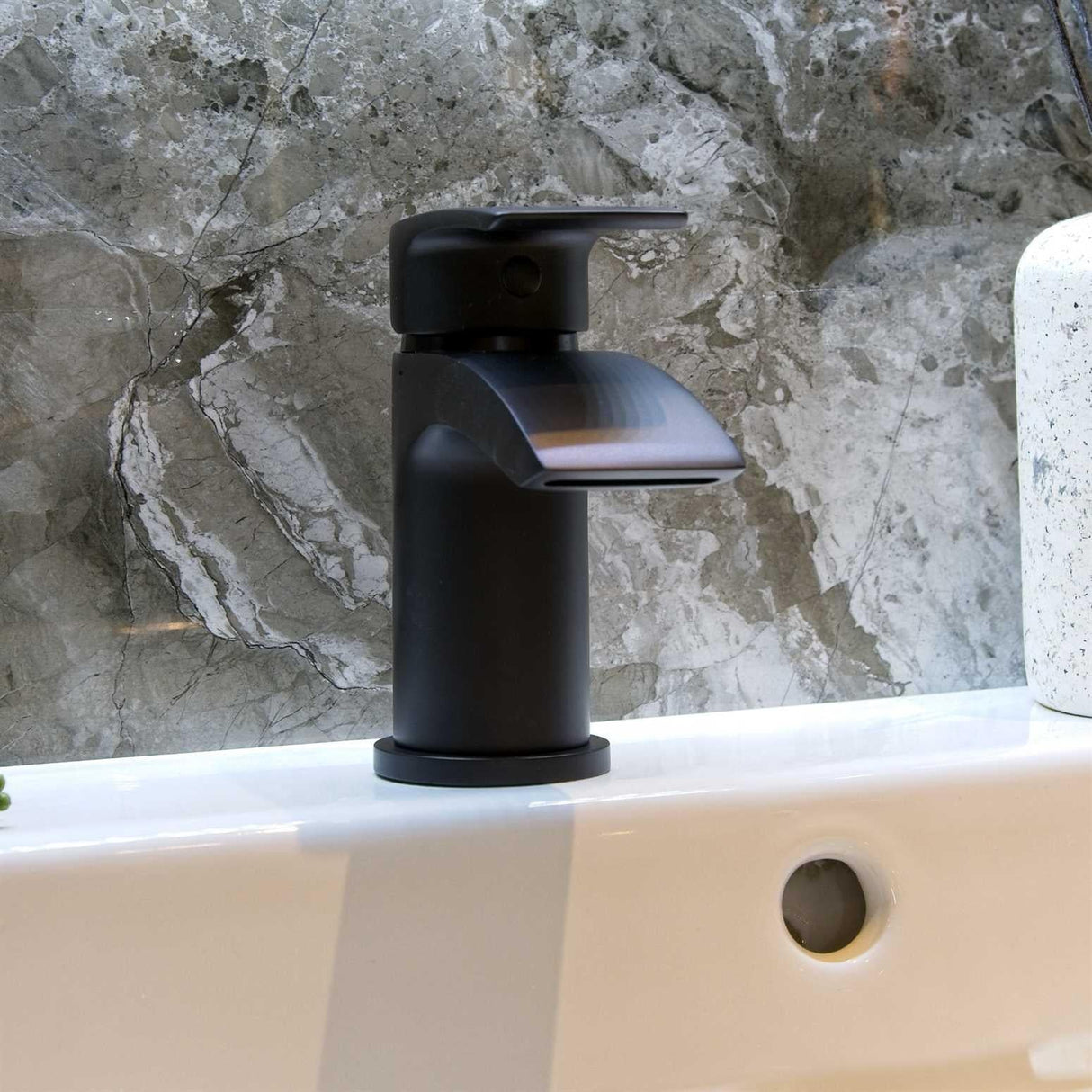 Aqaurius Mono Basin Tap Matt Black Aquarius Arc Mini Mono Basin Mixer Tap with Waste