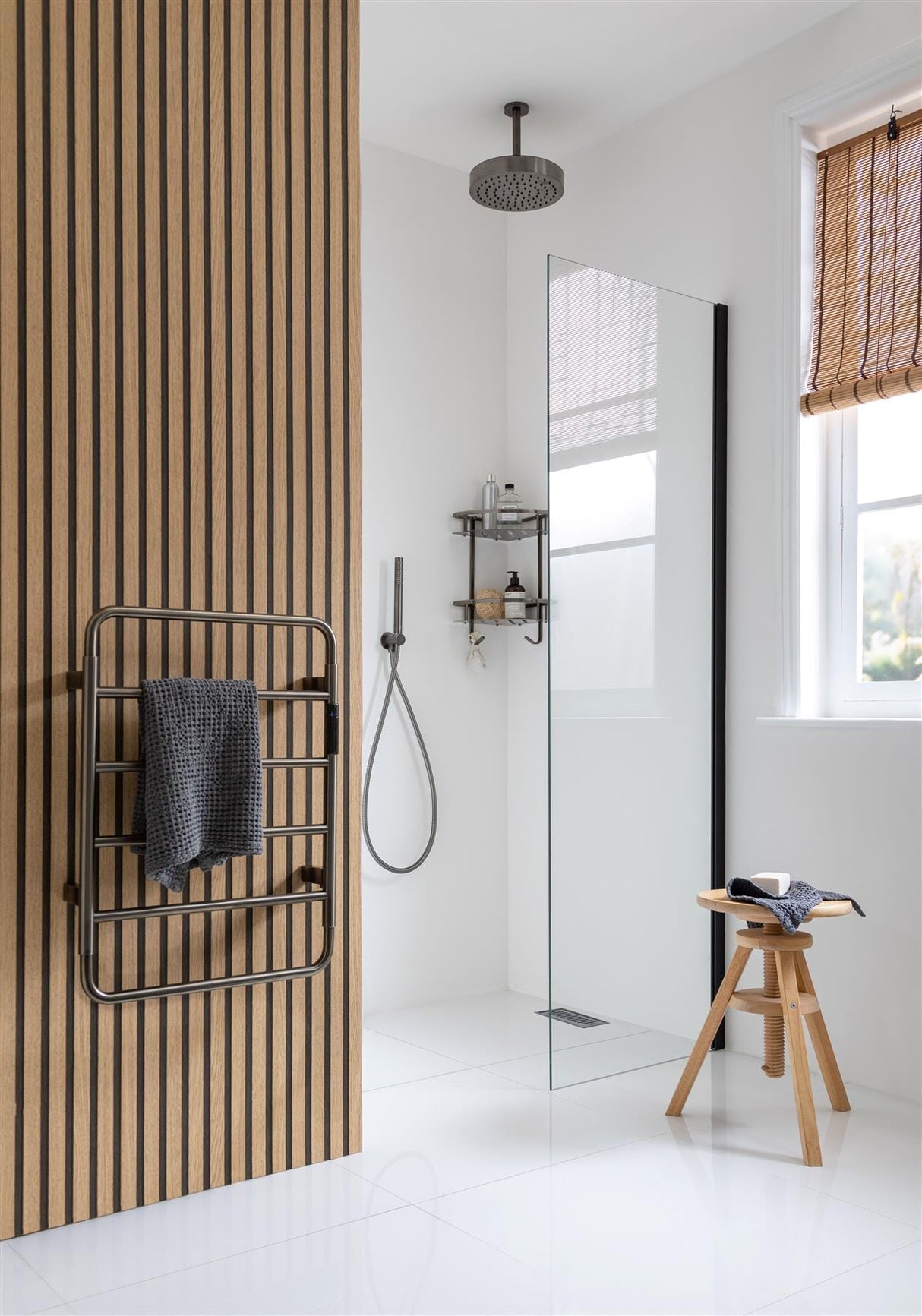 JTP JTP AERO Designer Vertical Heated Towel Rail - Electric Only