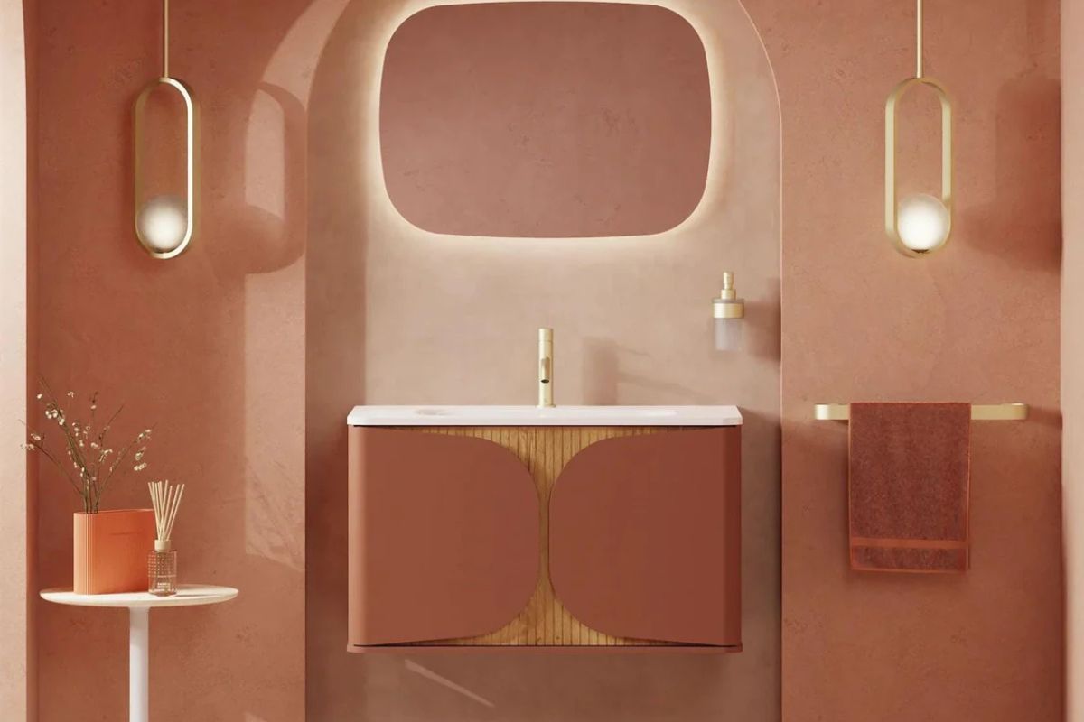 Colour drenched bathroom with terracotta tones