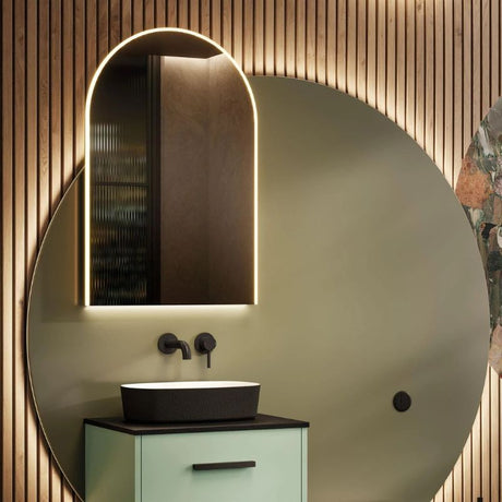Illuminated LED mirror guide