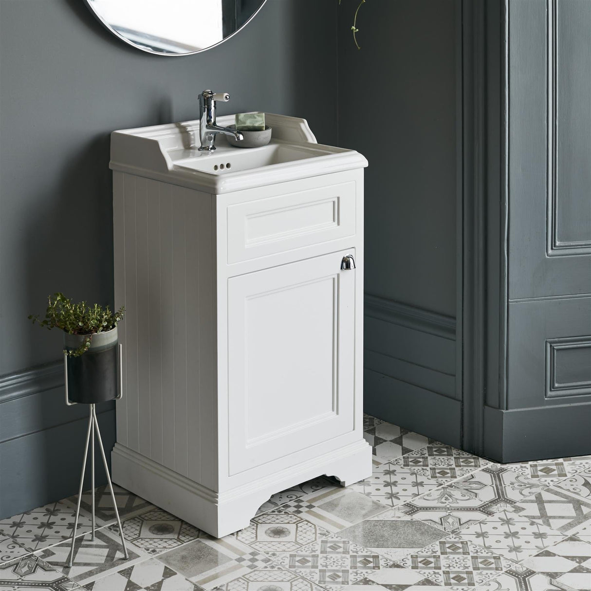 Burlington Cloakroom Vanity Unit Matt White / 1 Burlington Freestanding Square Cloakroom Vanity Unit with Basin