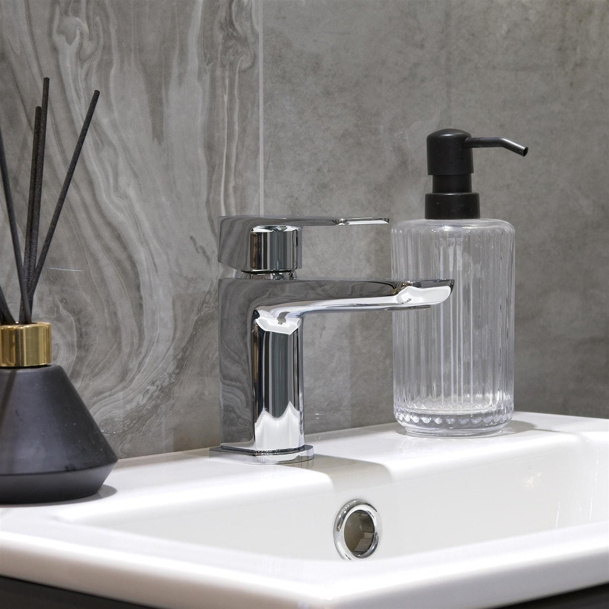 Aquarius Bathrooms Cloakroom Tap Chrome Aquarius Hydro Mini Mono Basin Mixer Tap with Waste