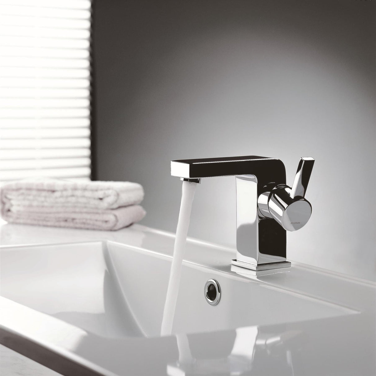 Flova Mono Basin Tap Flova Str8 Mini Basin Mixer Tap with Clicker Waste in Diamond Chrome