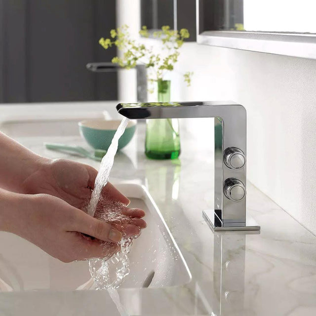 VADO Mono Basin Tap Vado Omika Mini Mono Basin Mixer Tap with Universal Waste in Chrome