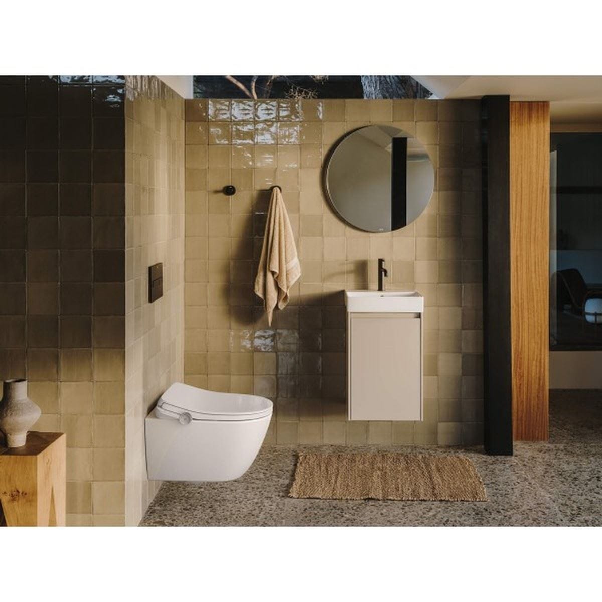 Roca Smart Toilet Roca In-Wash® Ona Wall-hung Rimless Smart Toilet with Heated Seat