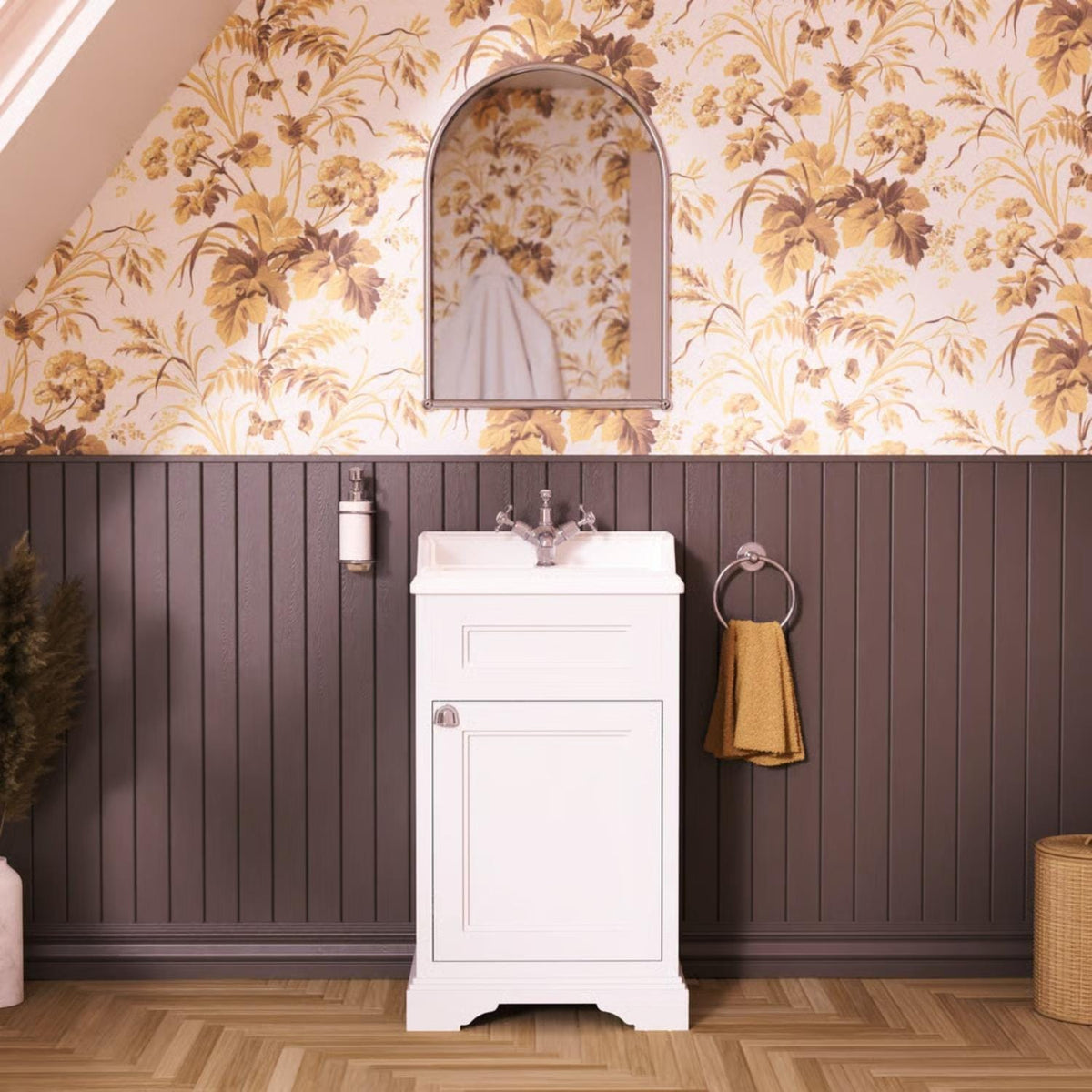 Burlington Edwardian Freestanding Square Cloakroom Vanity Unit with Basin