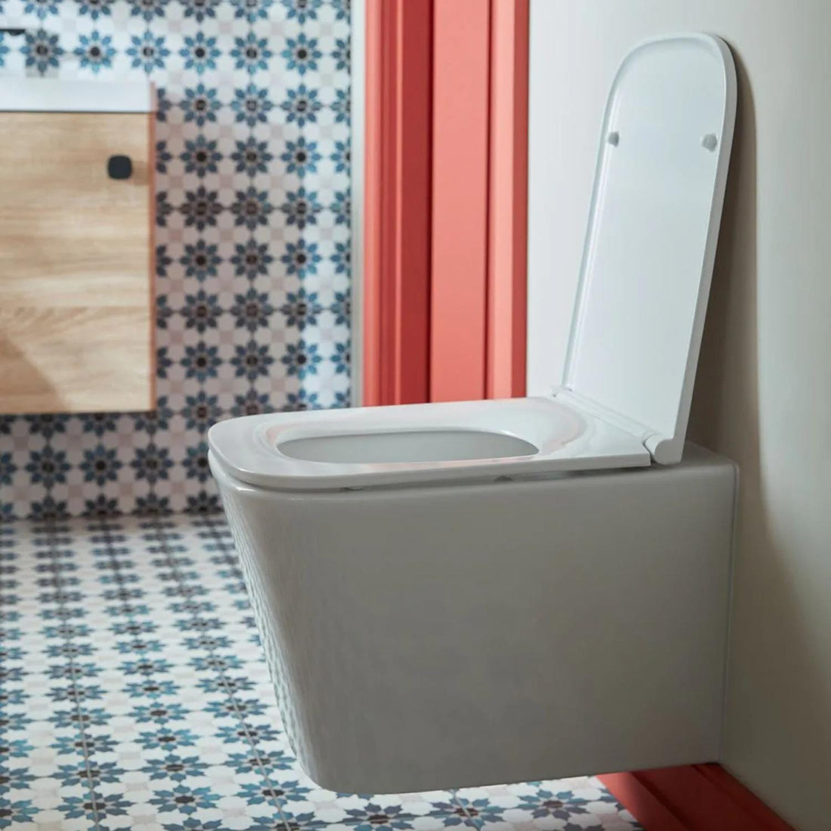Vado Toilet Seat Vado Cameo Soft Square Slimline Soft Close Toilet Seat (Suitable for CAM-WC-WH-SQ and CAM-WC-BTW-SQ)