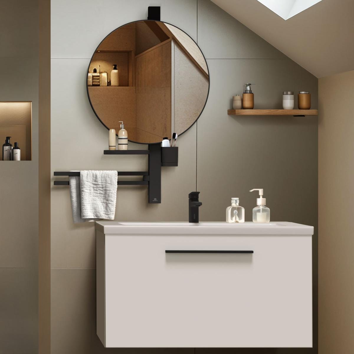 Ideal Standard Cosmetic and Shaving Mirror Silk Black Ideal Standard ALU+ Large Beauty Bar with 500mm Mirror