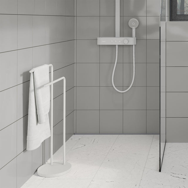 Smedbo Towel Rails and Rings White Smedbo Beslagsboden Curve Freestanding Double Towel Rail