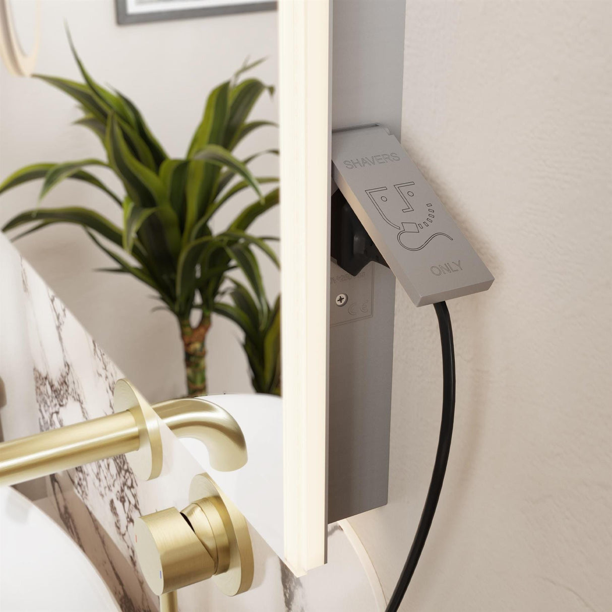 hib. Illuminated Mirror hib. Alba Arch LED Illuminated Mirror