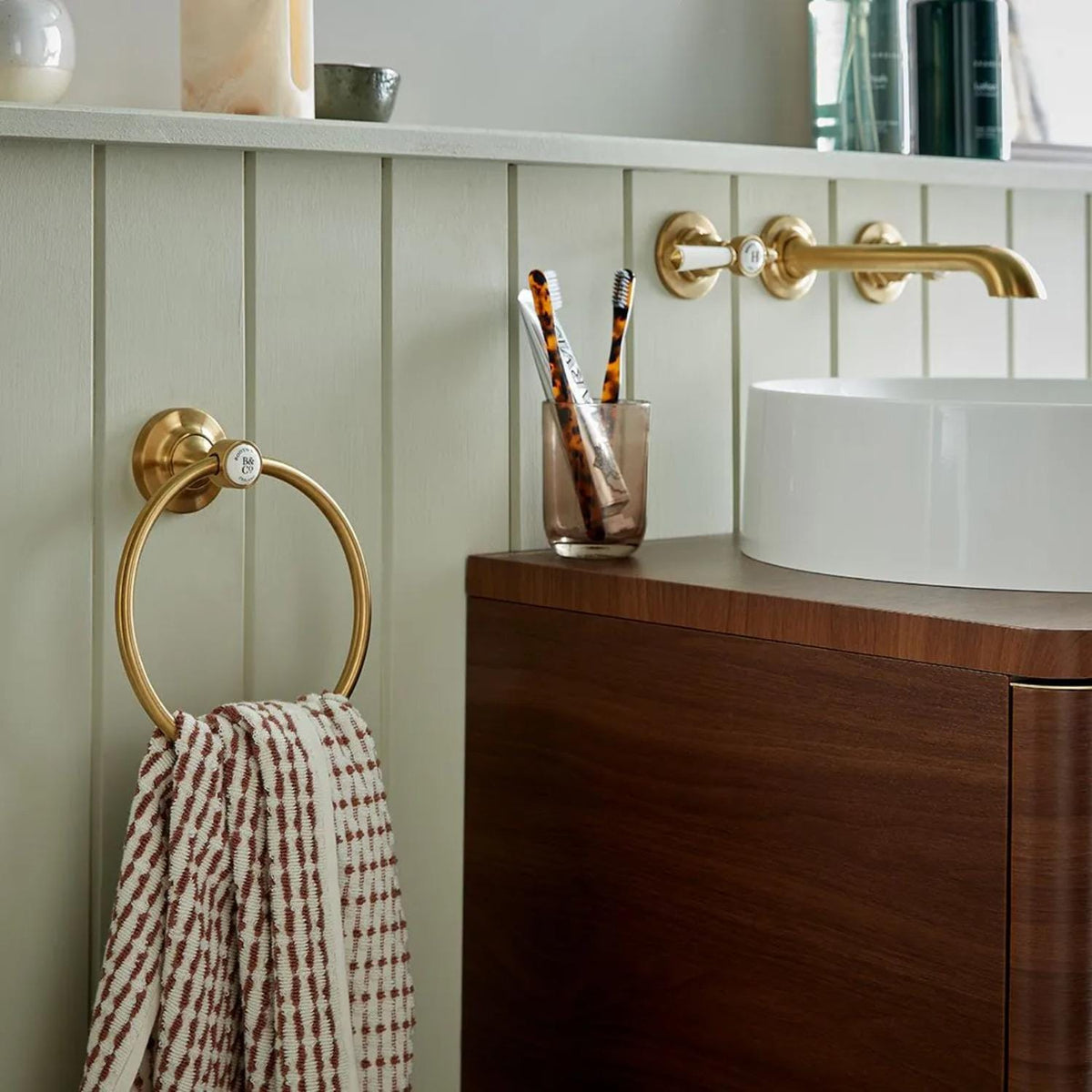 Vado Towel Rails and Rings Booth & Co. Axbridge Towel Ring